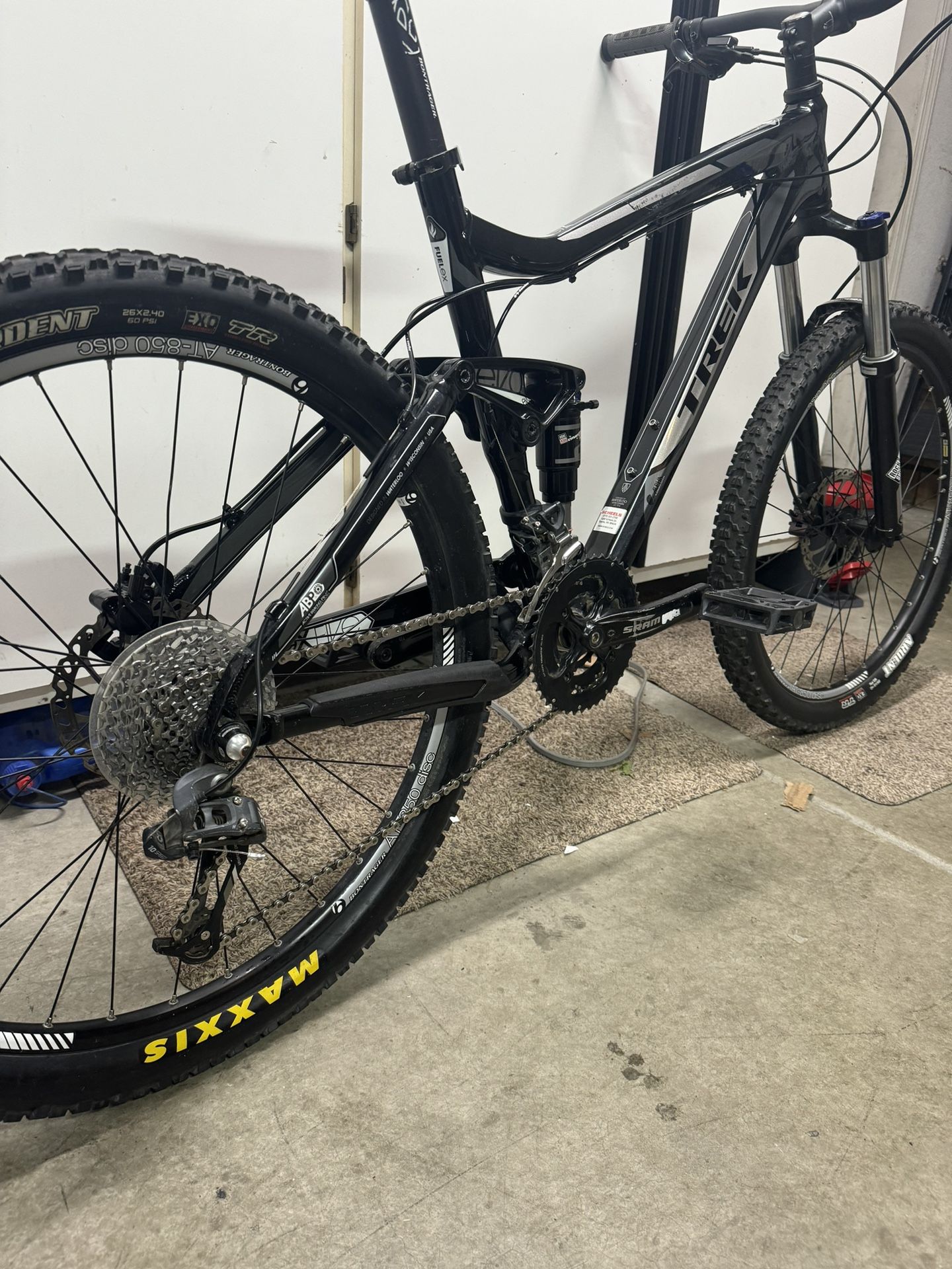 2012 Trek Fuel EX5 Mountain bike
