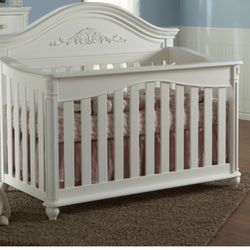 3 in 1 Convertible Baby Crib/ Toddler Bed/ Double Bed