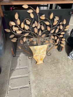 Wall decor