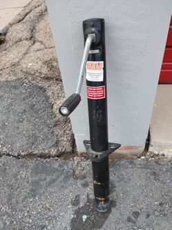 Ram trailer jack