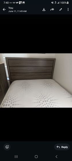 Set / queen bedroom