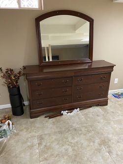 Dresser X mirror set