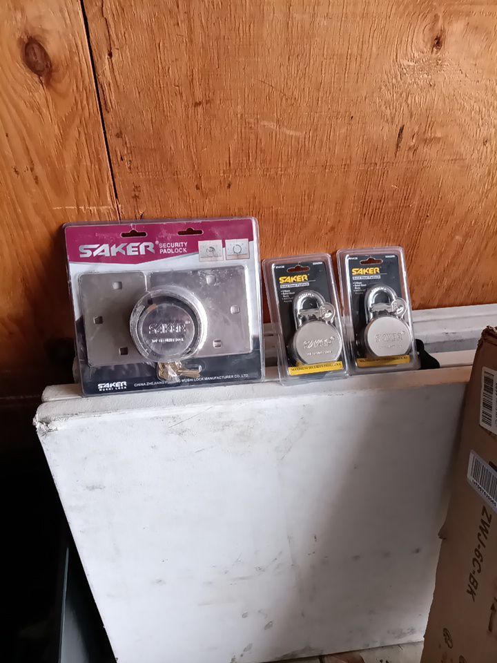 Saker security padlock