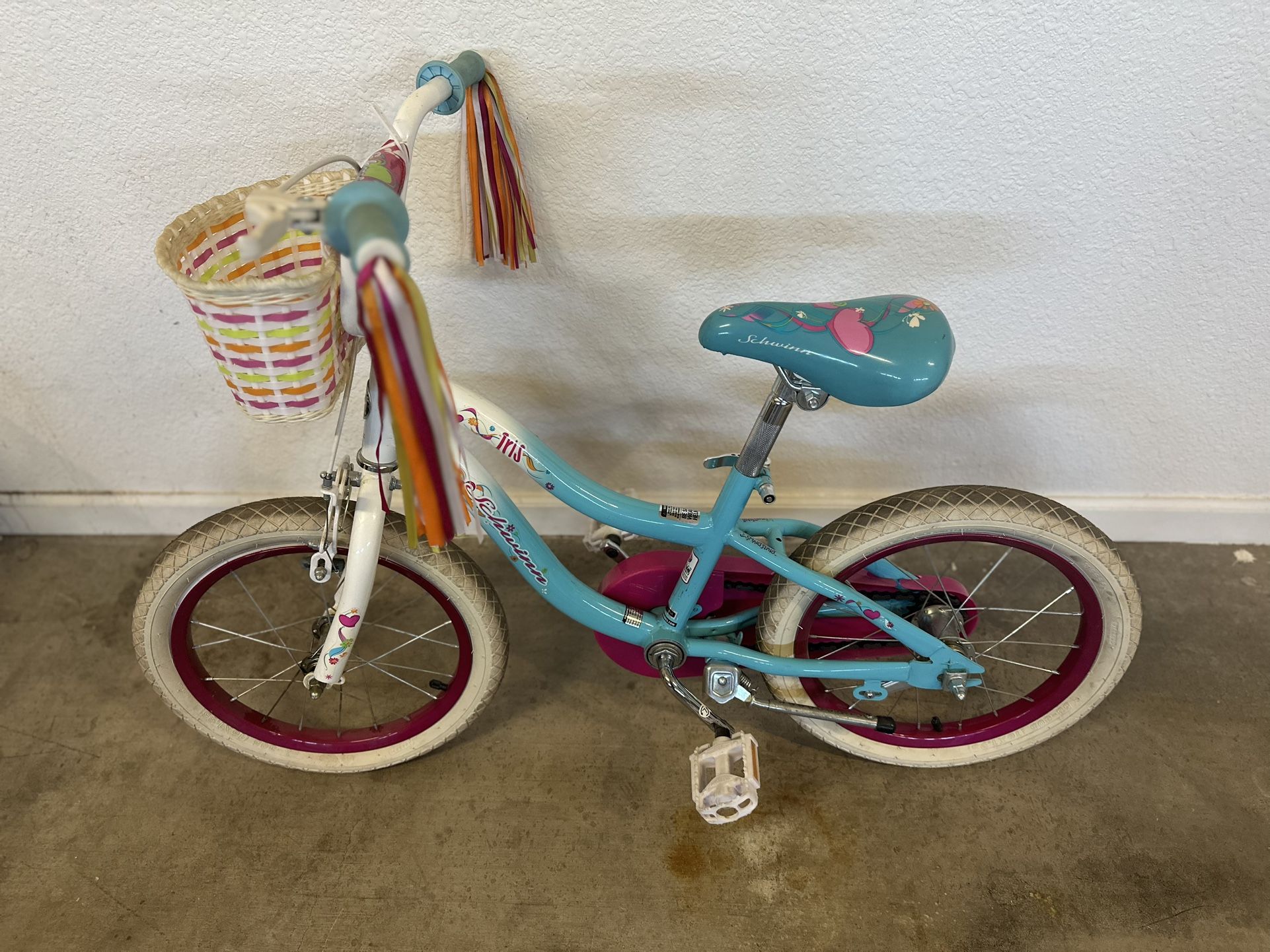 Girls Schwinn Bike