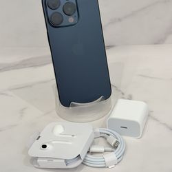 IPhone 15 Pro (256gb) Blue UNLOCKED 