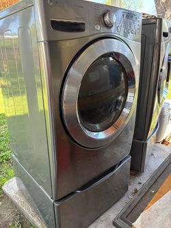 LG Washer and dryer