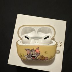 Airpods Pro With Wireless Charging Case