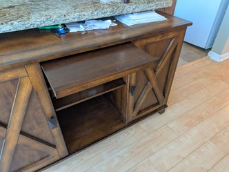 Cabinet, console, sideboard