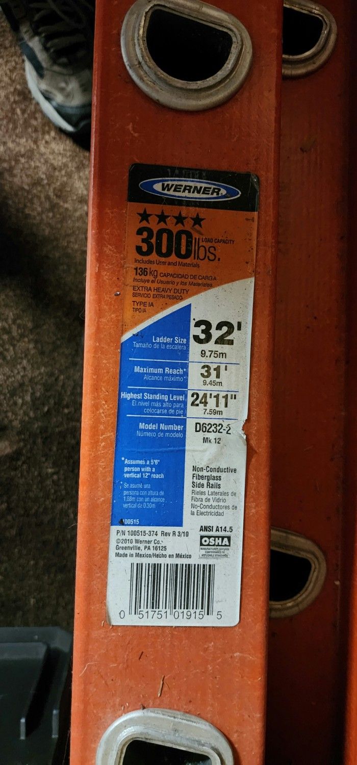 Werner Extension Ladder. 32 Foot