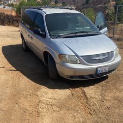 2001 Chrysler Town & Country