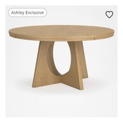 Round Dining Table 