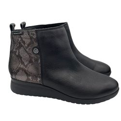 Mephisto Ittoria leather black ankle boots animal print back women Size 10 1/2