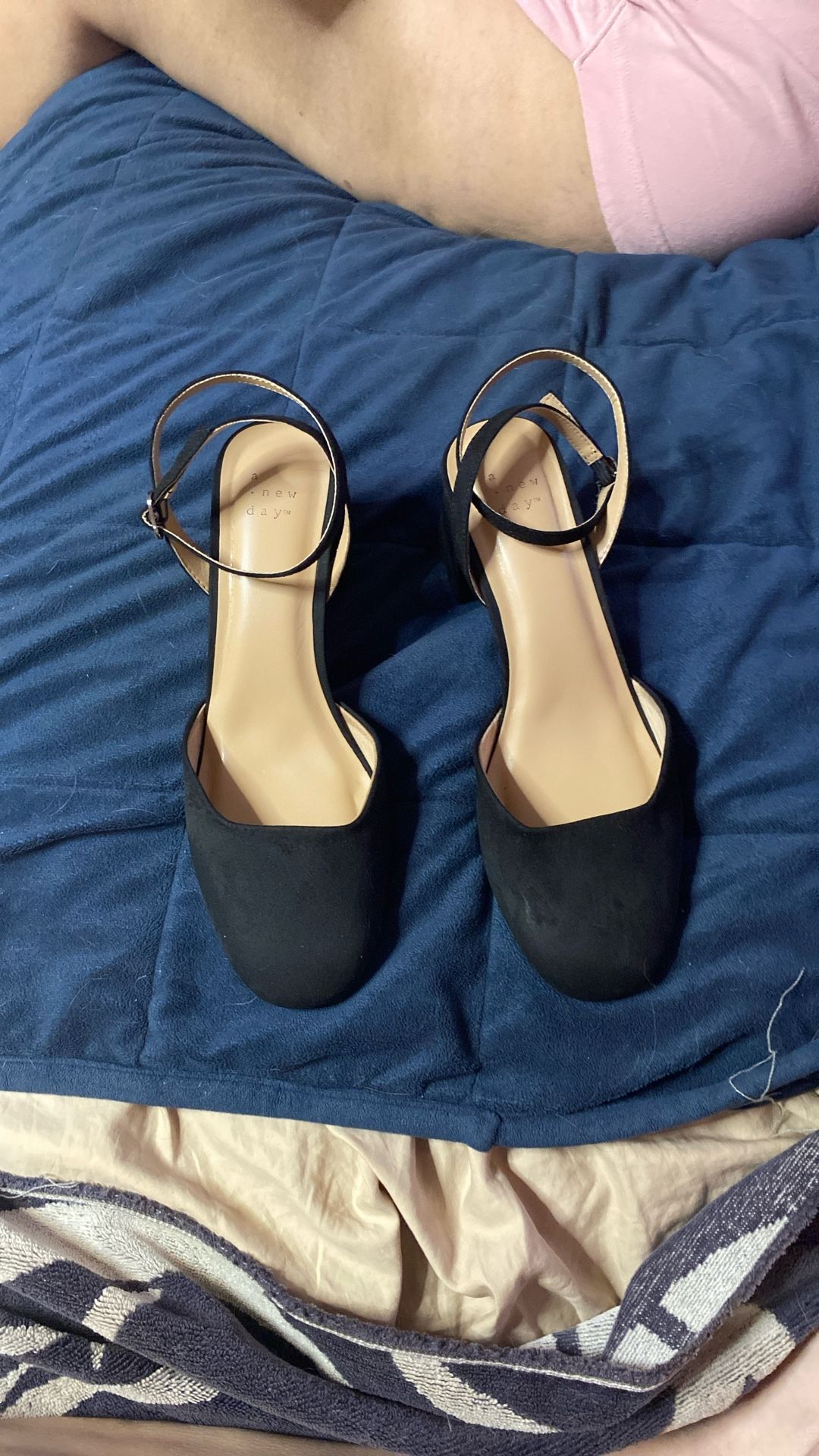 High Heels (black )(Size 9 Women’s)