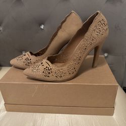  Beige Heels