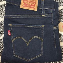 Levi’s 721 High Rise Skinny Jeans 