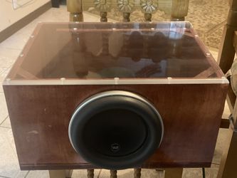 JL Audio W7 8 in Custom Box
