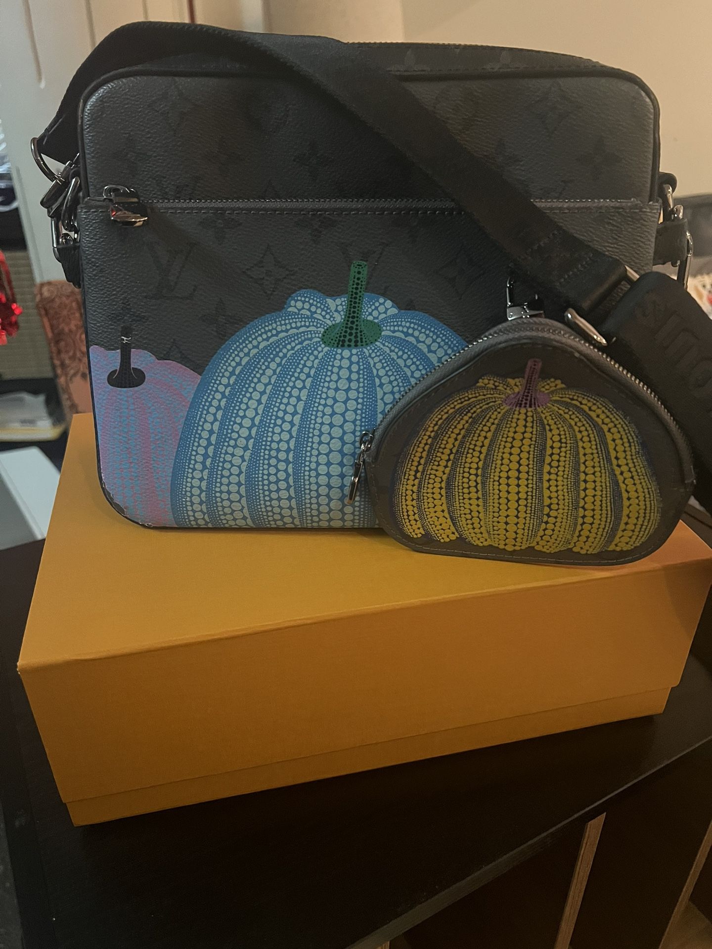 Pumpkins Trio Messenger Bag With Coin Purse, Dust bag, Box, 