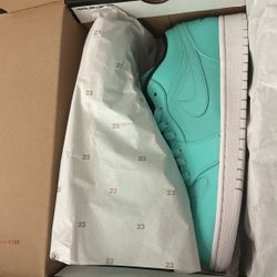 Jordan 1 Low Hyper turqoise