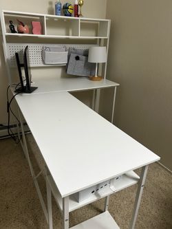 Study table for sale — barely used - less than a year old