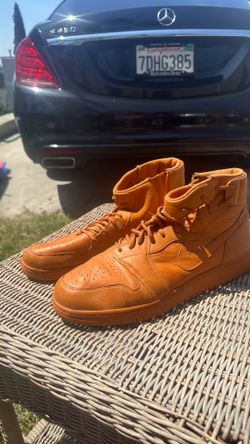 Nike size 10