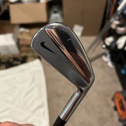 Nike 5 Iron Blade