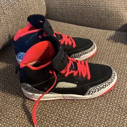 Jordan’s Size 4Y