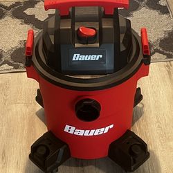 Bauer 6 Gallon* Wet Dry Vacuum