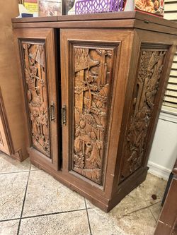 Wood Cabinet With Premium Feature