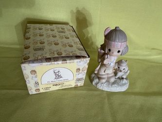 Precious moments, Oh how I love Jesus  figurine