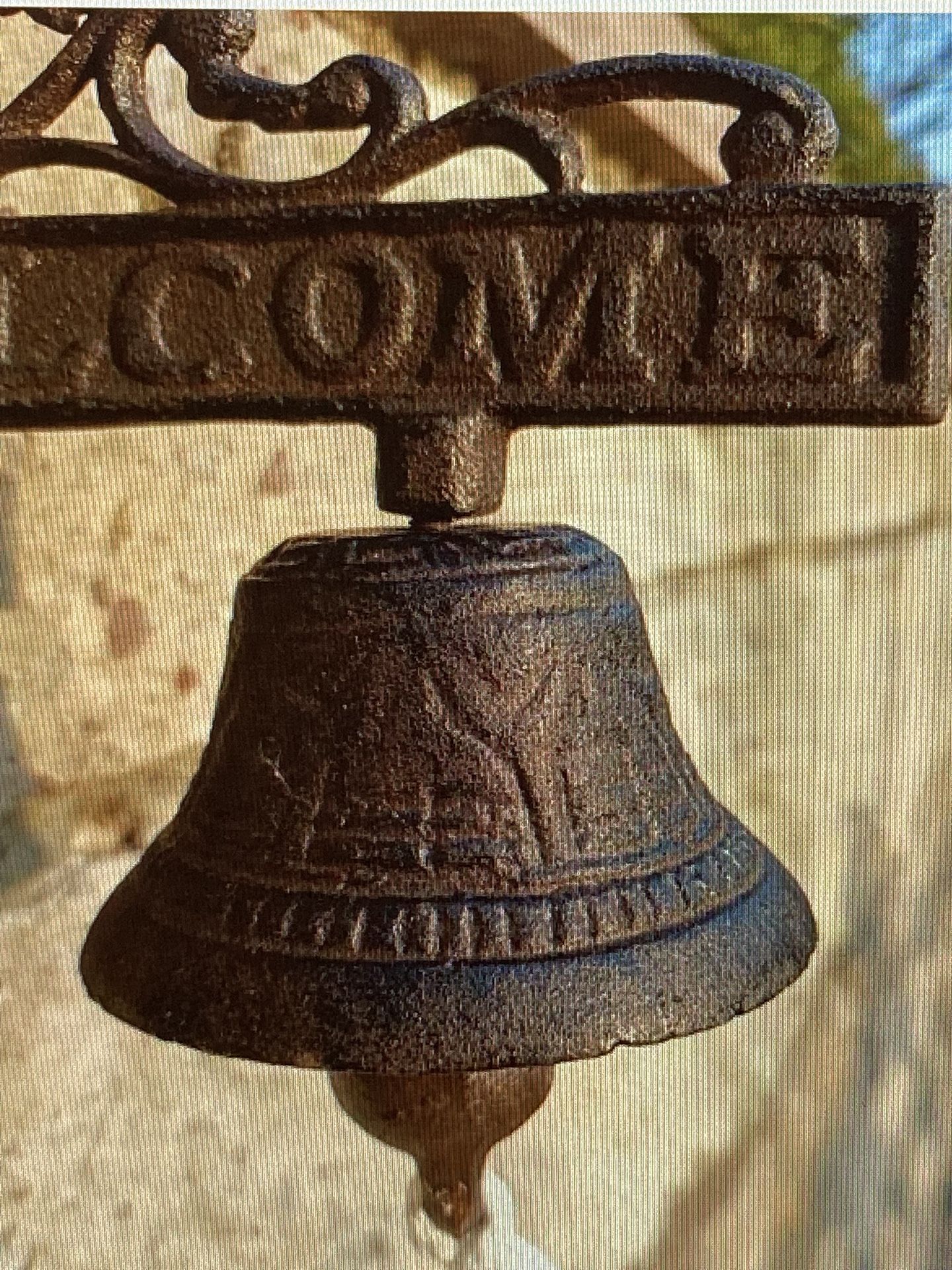 Vintage Cast Iron Welcome Doorbell.