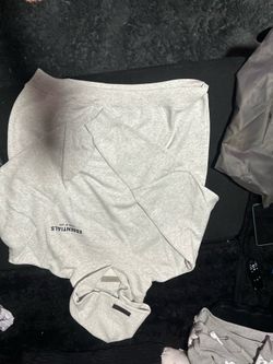 Essential hoodie