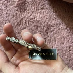 Givenchy Evil Eye Bracelet  —- Tag Says 70$