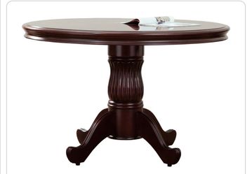 Older school round 4 seater table with chairs