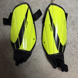 Nike charge shin guards