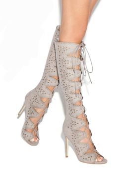 New ShoeDazzle Gray Knee High Stiletto Boots Size 8.5