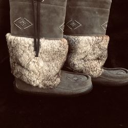 Manitobah Mukluks Dark Grey Real Rabbit Fur Boots