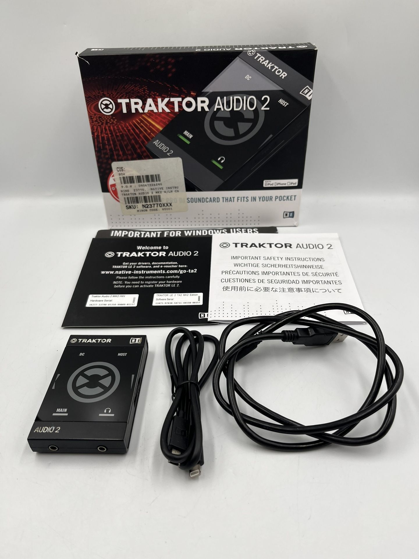 Native Instruments Traktor Audio 2 DJ audio. Good Condition !