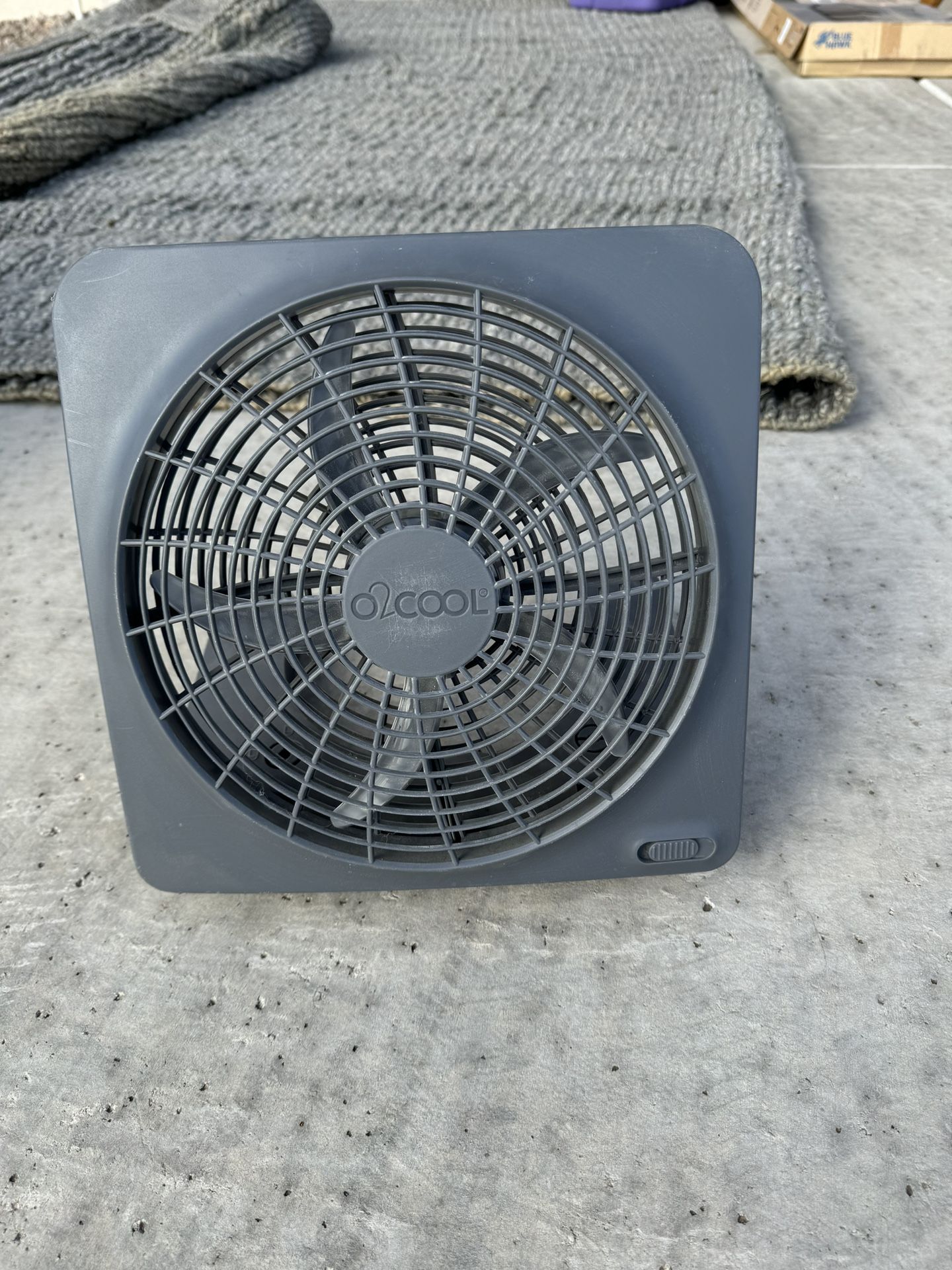 O2Cool Battery Operated Fan
