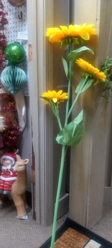 New 4ft Long Sunflower Stems Looks Real High Quality Masterpiece 10ea