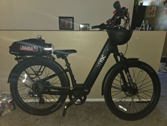 Brand New Velotric Discover 2 E Bike & Premium Accessory Bundle