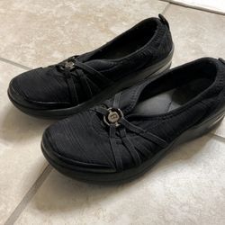 Bzees slip on shoes 
