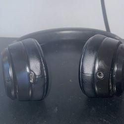 Headphones 