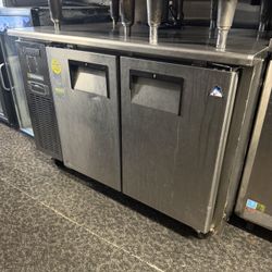 Used Everest ETF2 2-door Undercounter Freezer