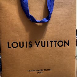 Louis Vuitton, Hermes Gift Bag, Box Etc