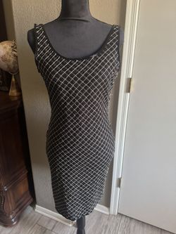Laurence Kazar black bodycon dress with black sequins and white stitching. Size S #bodycon #party  Size S and the length is 34”  In excellent conditio