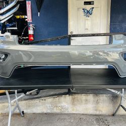 Jeep Grand Cherokee 2018-2021 Front Bumper Oem 