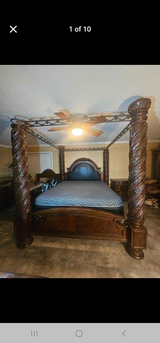 Cal King Bedroom Set