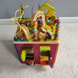 Zanny Zoo Wooden Activity Cube/Toy