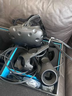 HTC Vive VR Headset with Controllers