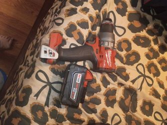 Milwaukee drill driver